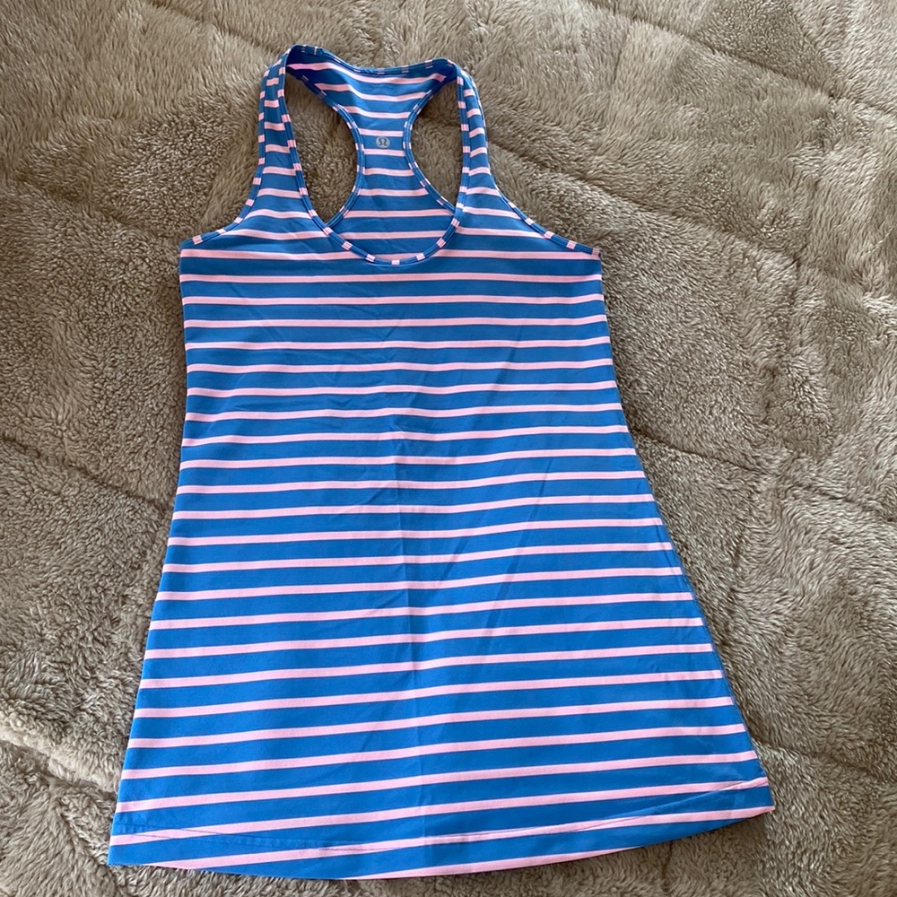 Lululemon tank, GREAT colors! No tag- fits like a size 6 though. Long length